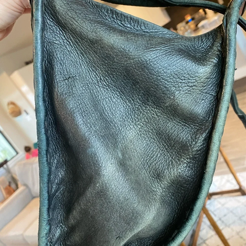 BOHO Vintage Shoulder Bag with Silver Hardware Beautiful! 70’s Fun!